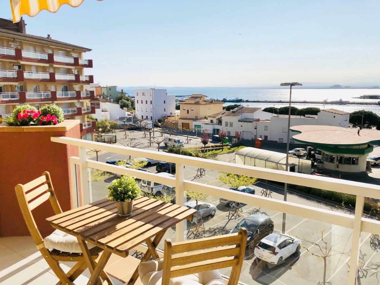 Roc Mar 3 3D - Apartamento Cerca Del Centro Y De La Playa - Terraza Con Vistas Al Mar Y Al Puerto Roses Exterior photo